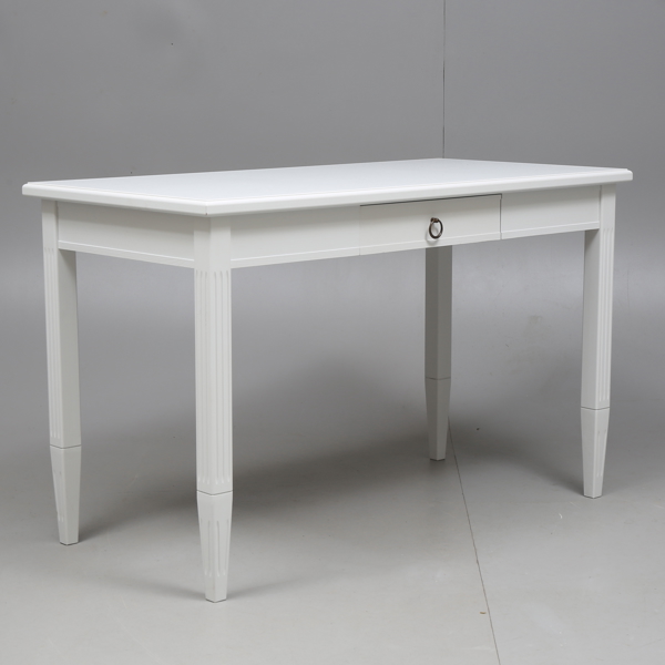 DESK, Gustavian style, Englesson, 2000s / SKRIVBORD, gustaviansk stil, Englesson, 2000 tal.