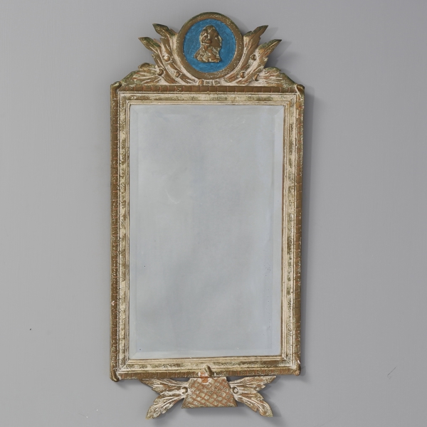 MIRROR, model smaller, Gustavian style, around the turn of the century 1900 / SPEGEL, modell mindre, gustaviansk stil, omkring sekelskiftet 1900