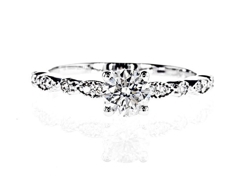 RING, white gold 14k, diamonds 0.72 ct / RING, vitguld 14k, diamanter 0,72 ct.