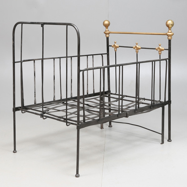 IRON BED, bar model, 19th century / JÄRNSÄNG, barmodell, 1800 tal