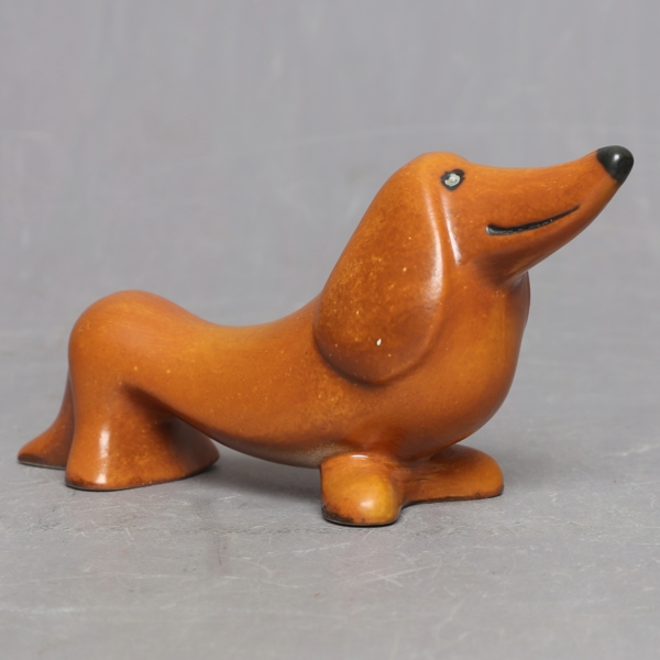 DACHSHUND by Lisa Larsson / LISA LARSON, Tax