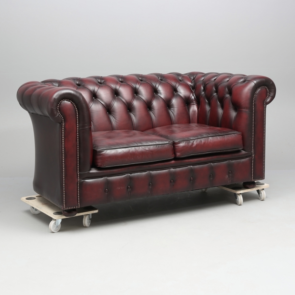 SOFA, 2-seater, Model Chesterfield / SOFFA, 2-sits, Modell Chesterfield