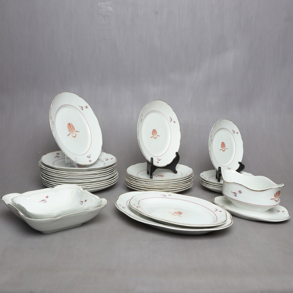 PARTS OF TABLEWARE, 38 pieces, porcelain, Arabia, Finland, 1930s / DELAR AV SERVIS, 38 delar, porslin, Arabia, Finland, 1930 tal